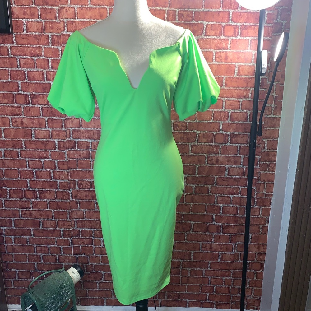 Neon means summer is here!